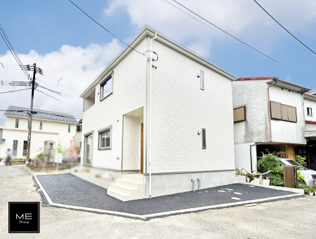 現地外観写真　堂々とした風格！お洒落な外観！  