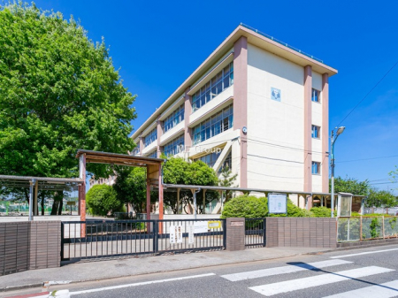 周辺環境　中学校 1030m 東大和市立第三中学校