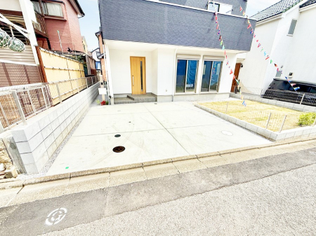 　外観■自宅にカースペースがあると助かります
