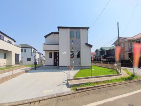 現地外観写真　落ち着いたお洒落な外観  