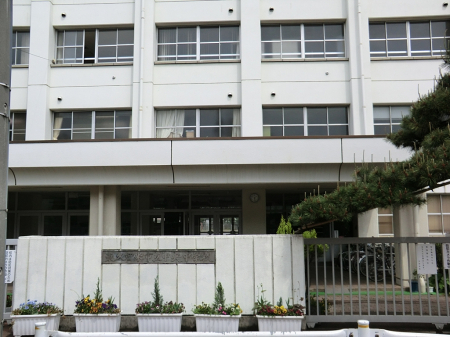 周辺環境　中学校 850m 東久留米市立中央中学校