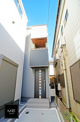 現地外観写真　外観■家族の思い出が育つ住まいです