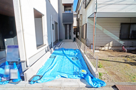 　外観■自宅にある駐車スペースなので安心ですね