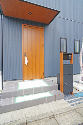 玄関　外観■ ここから始まる、笑顔あふれる毎日