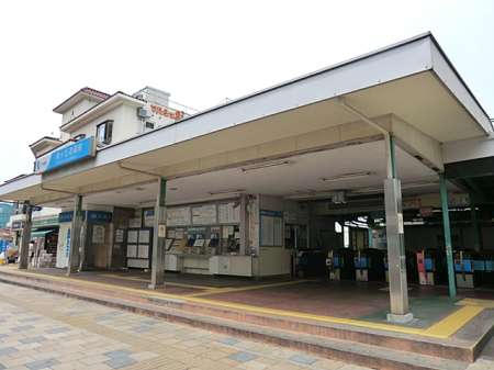 周辺環境　駅 2200m 小田急線「向ヶ丘遊園」駅