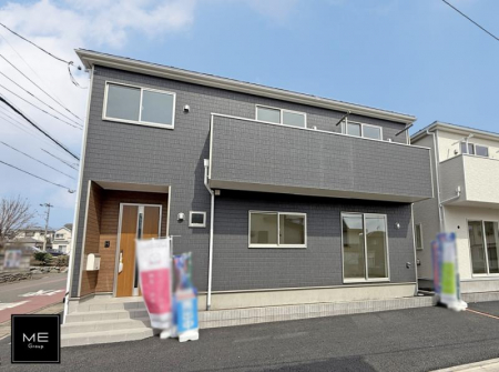 現地外観写真　暮らしを彩る充実した設備仕様が備わった住まい