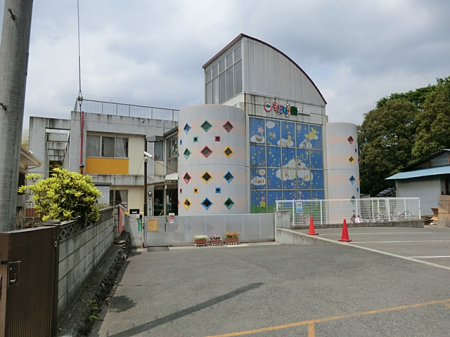 周辺環境　幼稚園・保育園 509m 子どもの森保育園