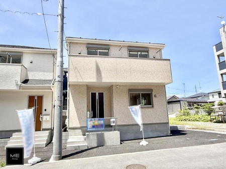 現地外観写真　外観■家族みんなが笑顔で過ごせる、安心感のある住まい