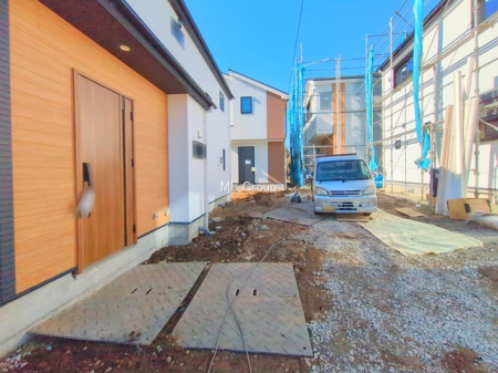 周辺環境　スーパー 75m マルエツ町田鶴川店
