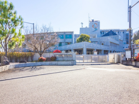 周辺環境　中学校 1500m 町田市立鶴川中学校
