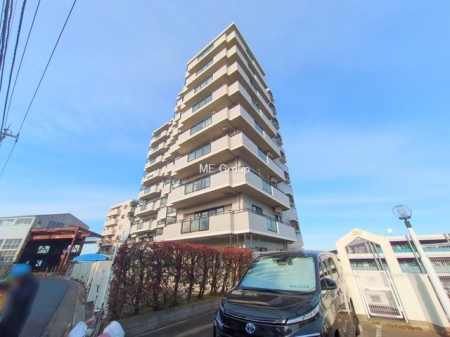 現地外観写真　外観■家族みんなが笑顔で過ごせる、安心感のある住まい