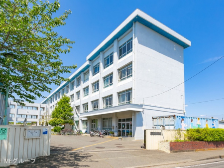 周辺環境　中学校 1400m 藤沢市立善行中学校