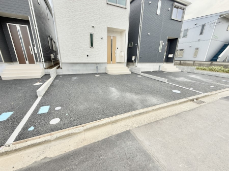 　外観■自宅にある駐車スペースなので安心ですね