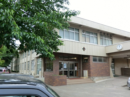 周辺環境　中学校 587m 相模原市立中央中学校