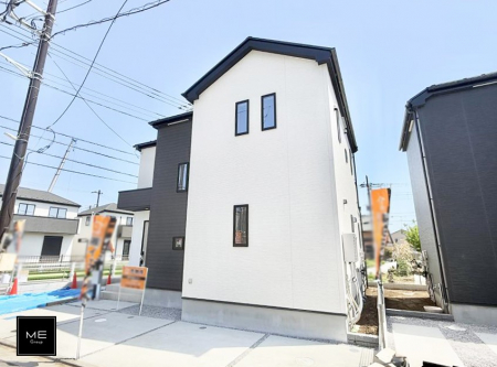 現地外観写真　暮らしを彩る充実した設備仕様が備わった住まい