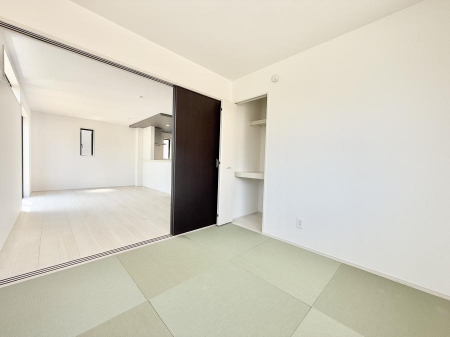 その他内観　お子様の遊び部屋に、ゆったりくつろぐお部屋としてなど使い道多彩の和室  