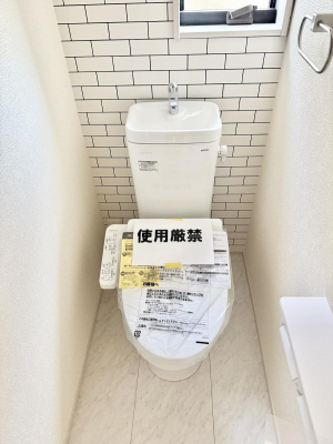 トイレ　明るく清潔感溢れるトイレ  
