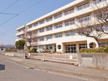 周辺環境　小学校 800m 愛川町立菅原小学校