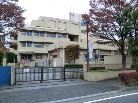 周辺環境　小学校 270m 横浜市立茅ケ崎小学校