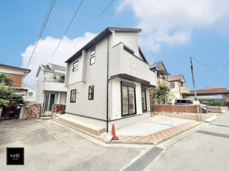 現地外観写真　徒歩圏内で2駅2路線が利用できる嬉しい立地