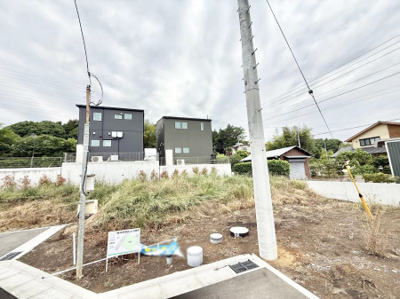 現地外観写真　外観■家族みんなが笑顔で過ごせる、安心感のある住まい
