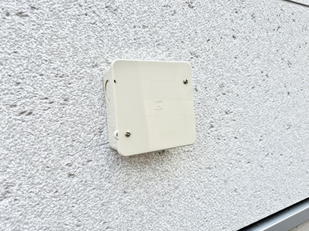 その他内観　設備■屋外に電源コンセントがあれば、高圧洗浄機で窓や外壁を掃除するなど便利です。