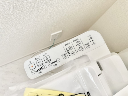 その他内観　設備■便座の温かさと洗浄機能で快適に