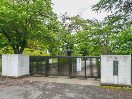周辺環境　中学校 600m 調布市立調布中学校